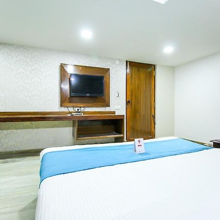 Hotel Seven Ahmedabad Eksteriør billede