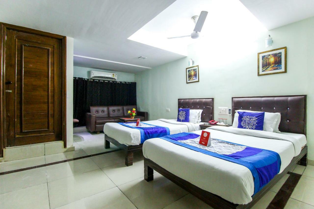 Hotel Seven Ahmedabad Eksteriør billede
