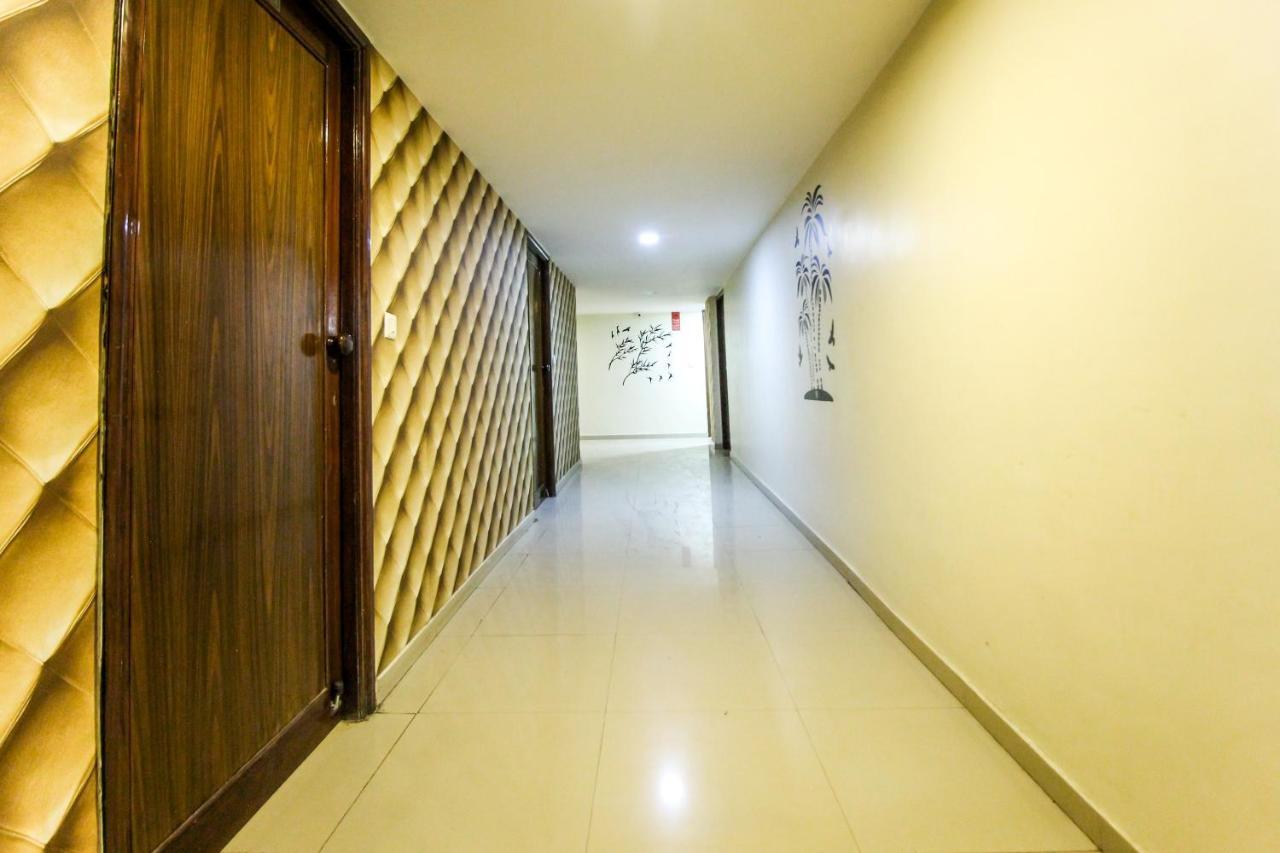 Hotel Seven Ahmedabad Eksteriør billede