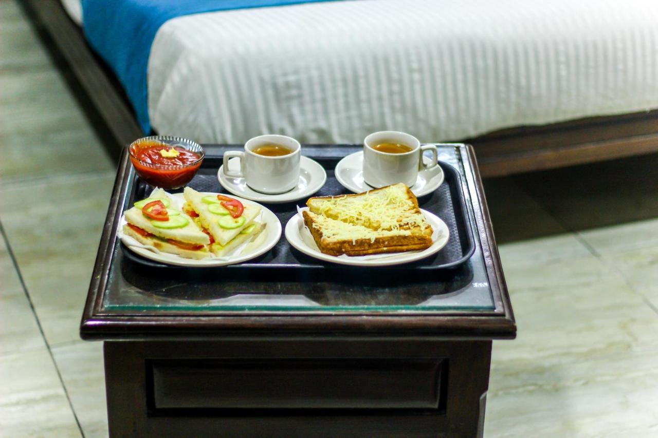 Hotel Seven Ahmedabad Eksteriør billede